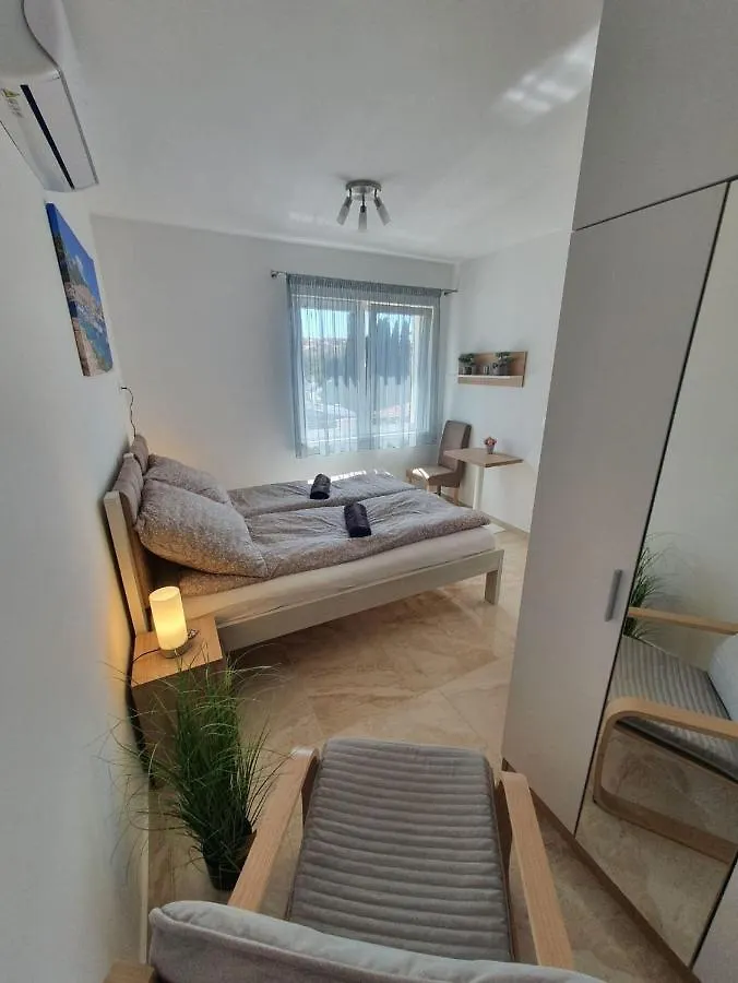Niki Villa 0*, Malinska Croatia